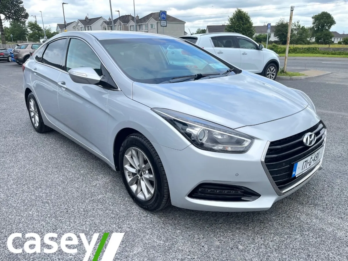 Hyundai i40 1.7 CRDI SE NAV BL/DR 141 4DR 141PS - Image 3