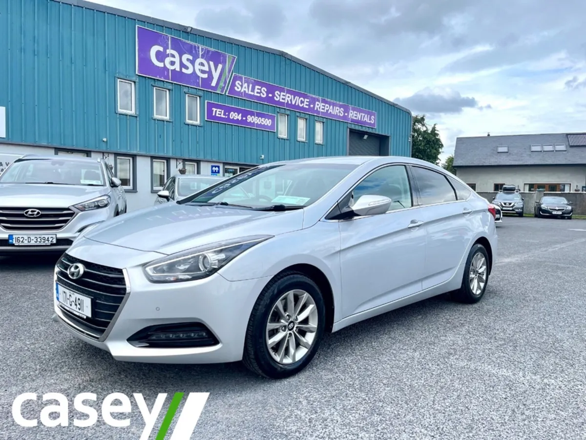 Hyundai i40 1.7 CRDI SE NAV BL/DR 141 4DR 141PS - Image 1
