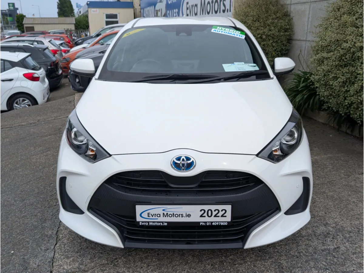 Toyota Yaris X HYBRID AUTOMATIC 1.5 PETROL //LOW M - Image 2