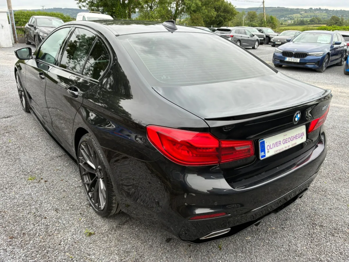 BMW 5-Series 520D M SPORT AUTO - Image 3