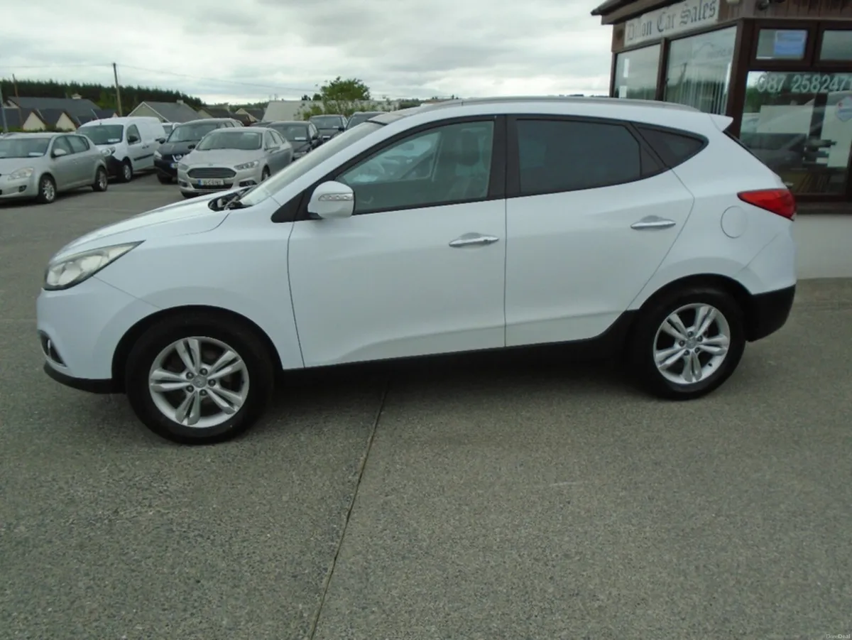 Hyundai ix35 1.7 CRDI PREMIUM 2WD 5DR - Image 5