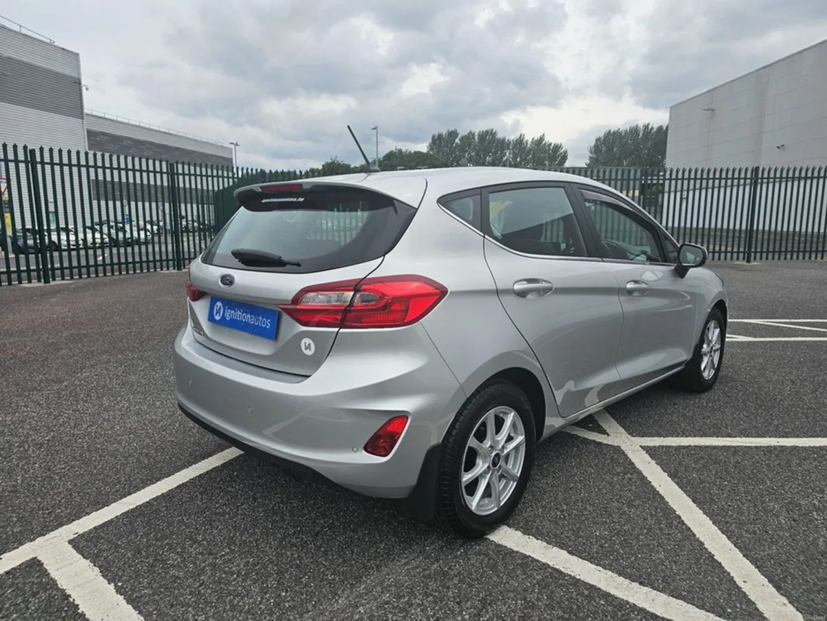 Ford Fiesta 1.0 PETROL, TITANIUM MODEL, LOW MILEAG - Image 5