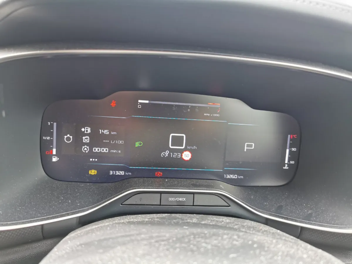 Citroen C5 Aircross MAX BLUEHDI 130 EA - Image 3