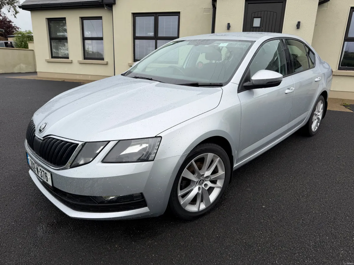 2020 (202)Skoda Octavia 1.6 DSL Ambition NCT 07/28 - Image 2