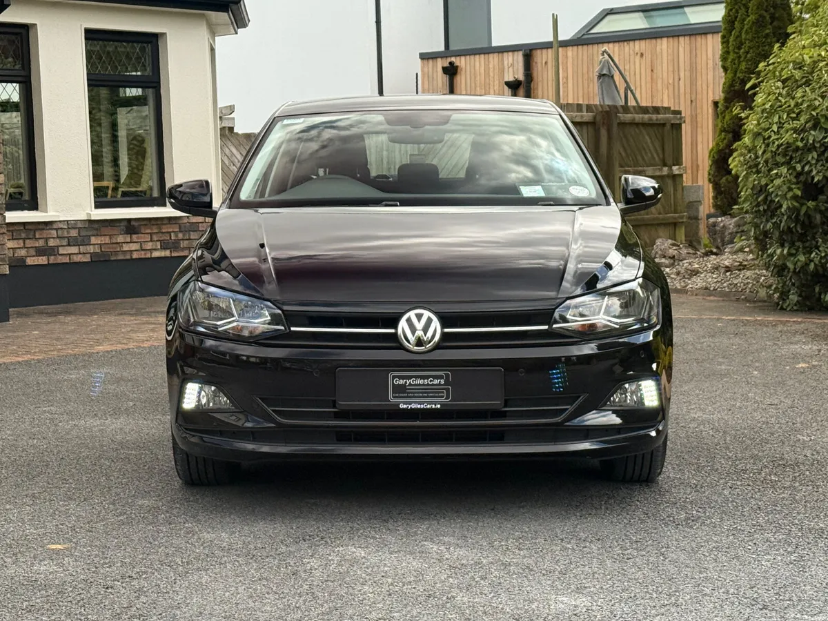 *56000 kms* Immaculate 182 Volkwagen Polo CL! - Image 2