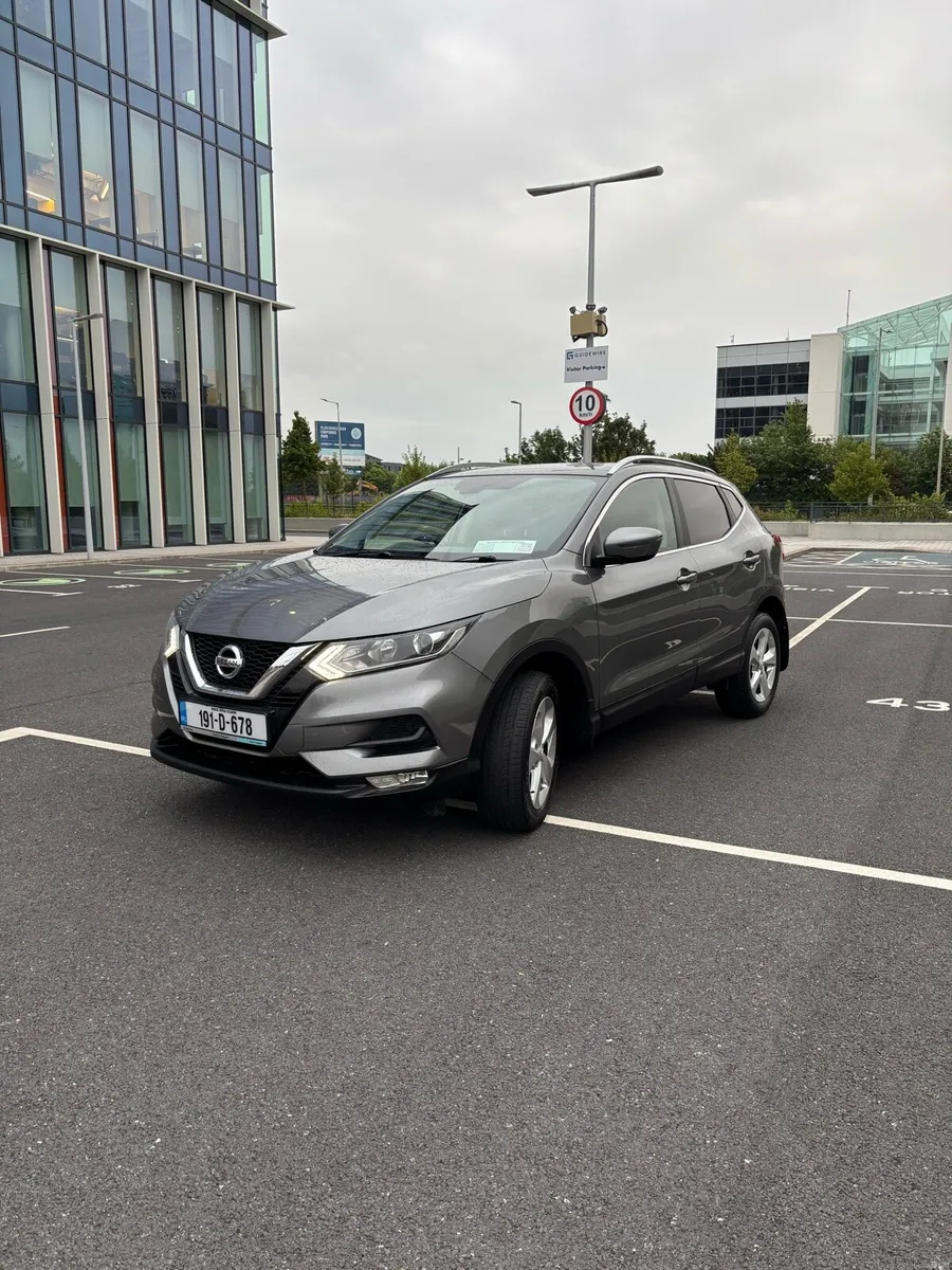 2019 Nissan Qashqai SV Premium - Image 2