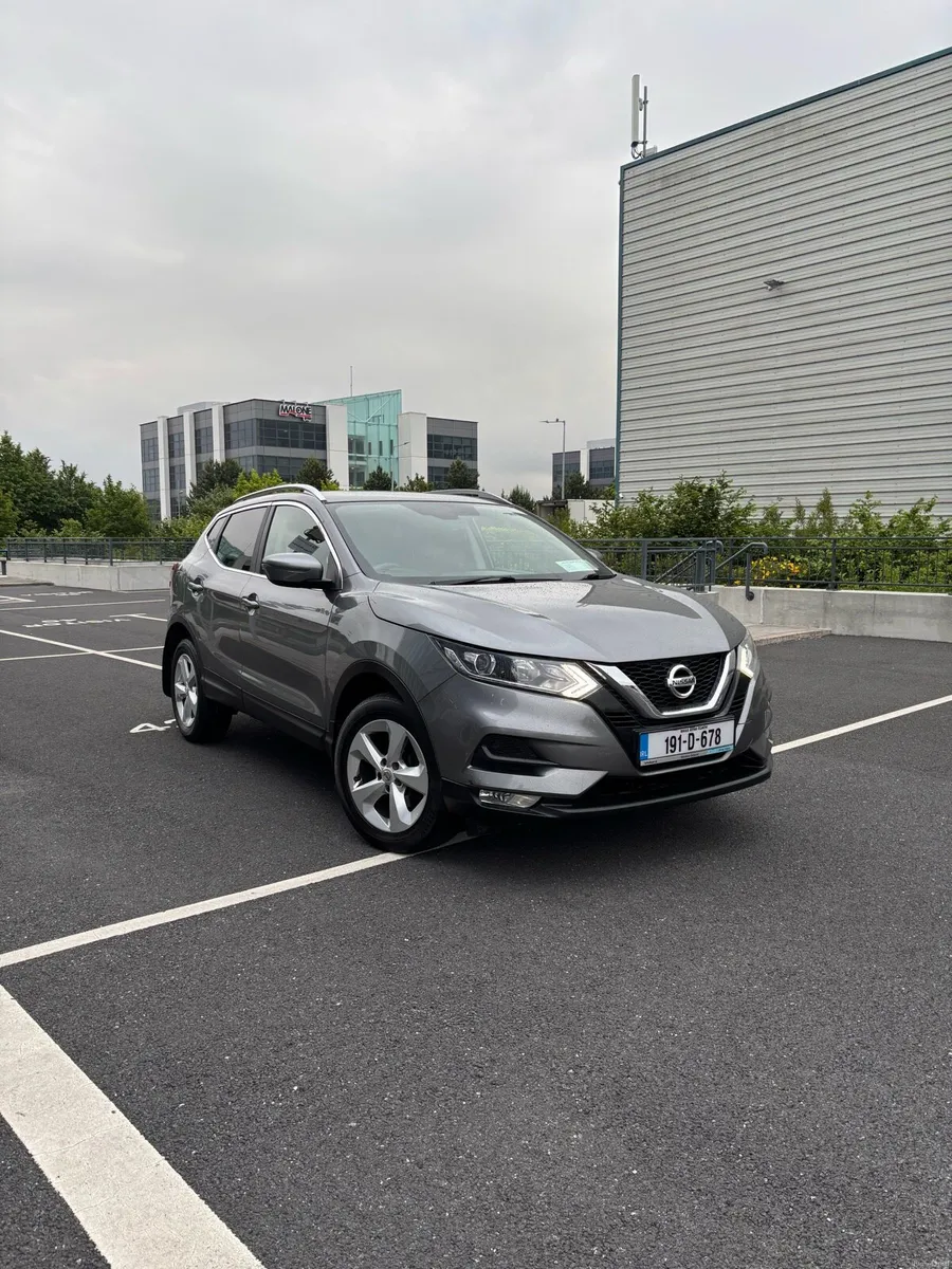 2019 Nissan Qashqai SV Premium - Image 1