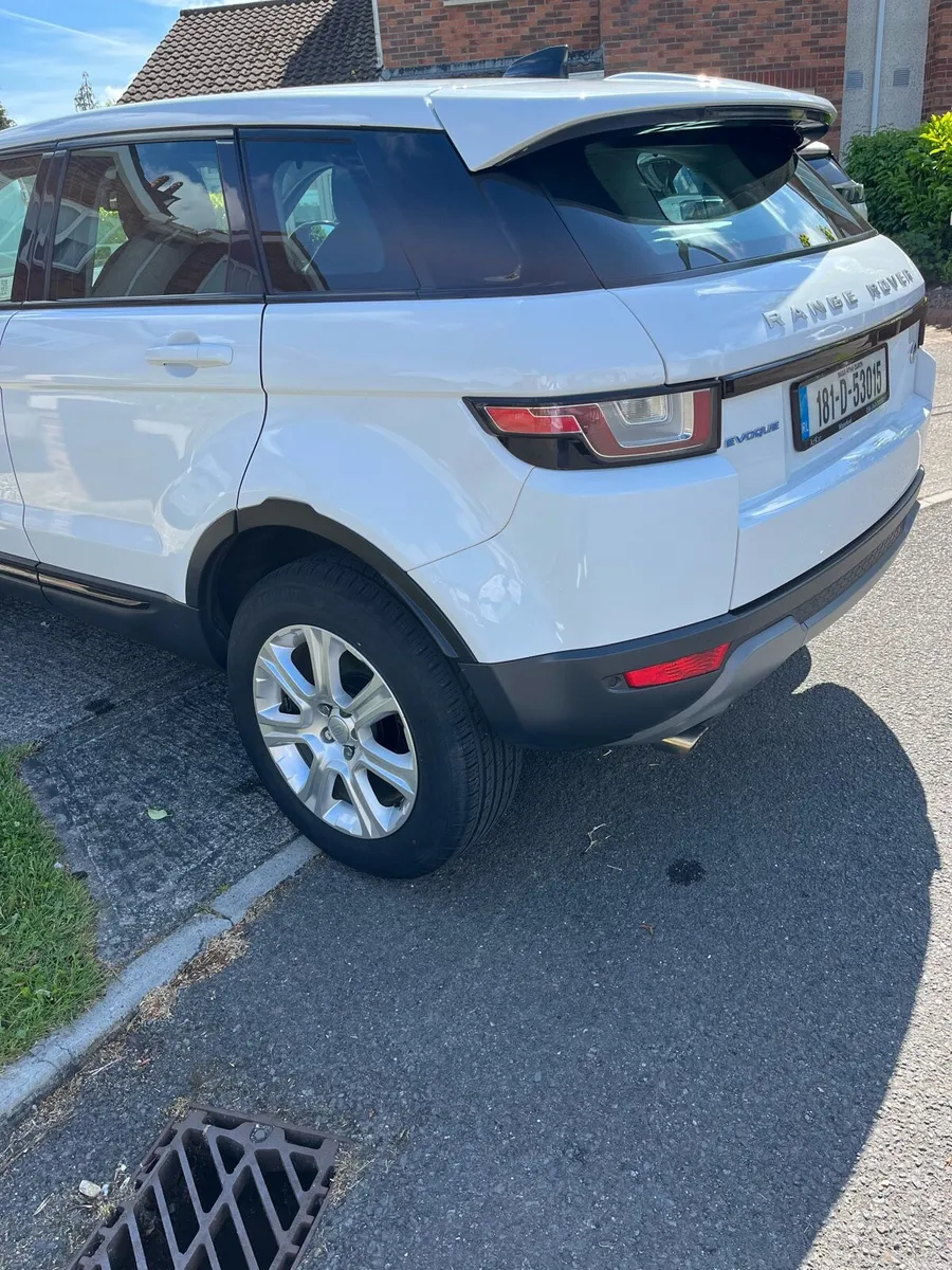 Range Rover evoke - Image 3