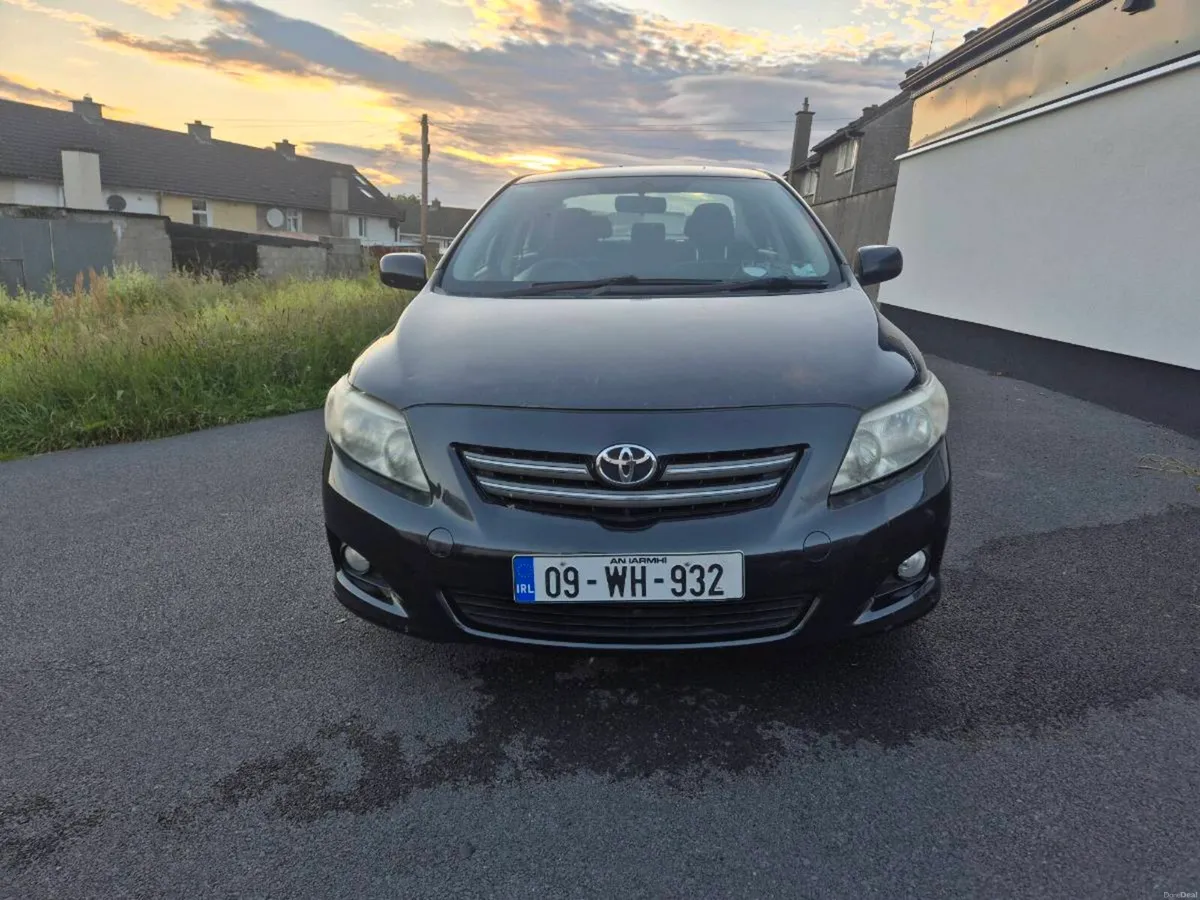 Corolla luna - Image 2