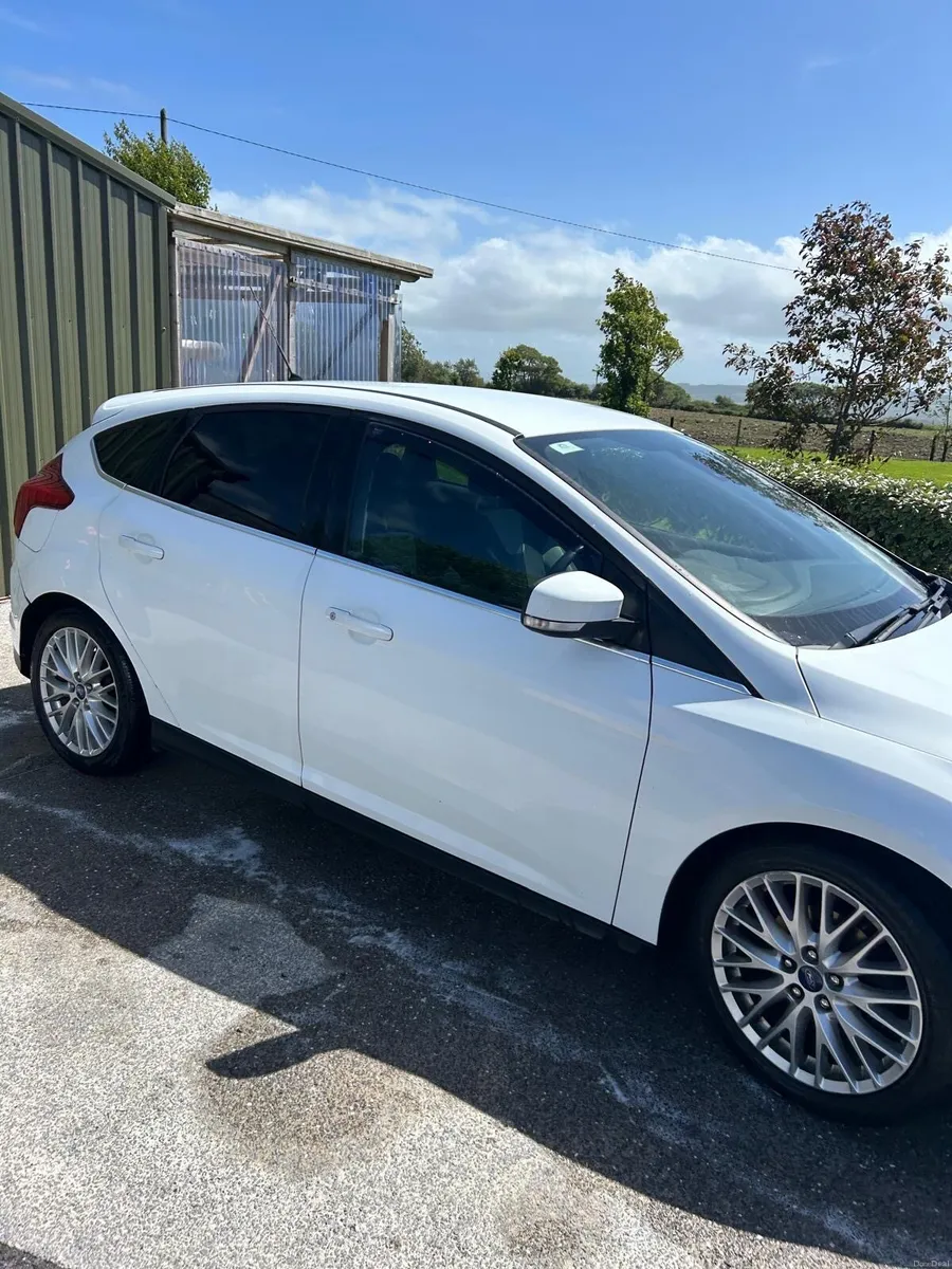 Ford Focus - Image 2