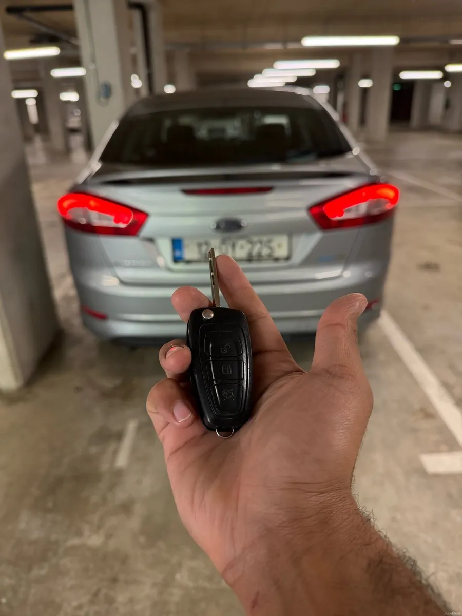 Ford  Mondeo 2012 only 2 owners since New - Image 4