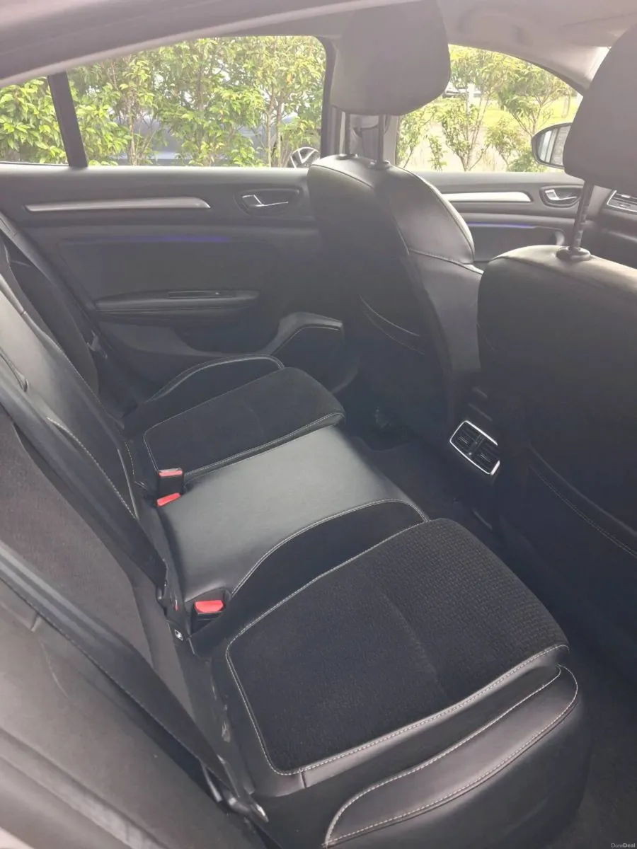 171 Renault Megane Grand Coupe Dynamique - Image 3