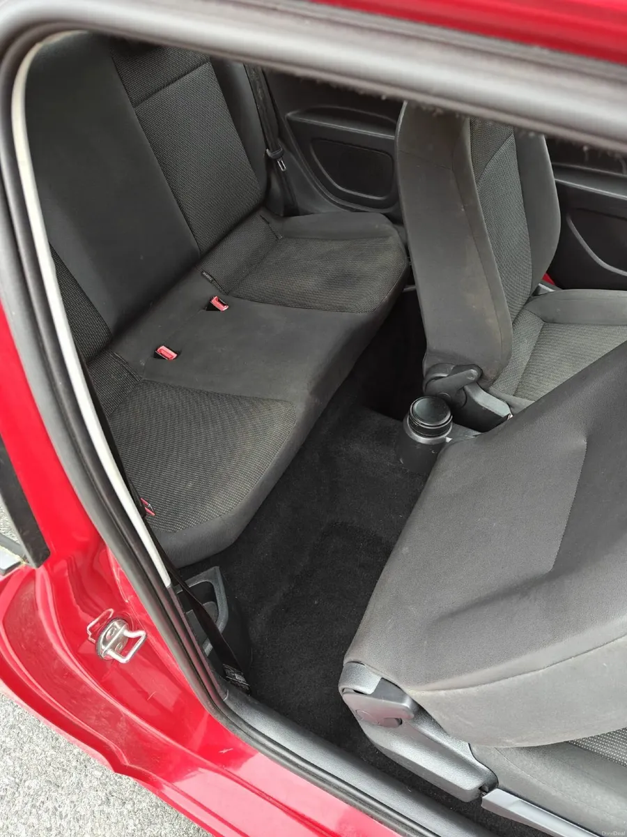 Volkswagen up! 2014 - Image 4