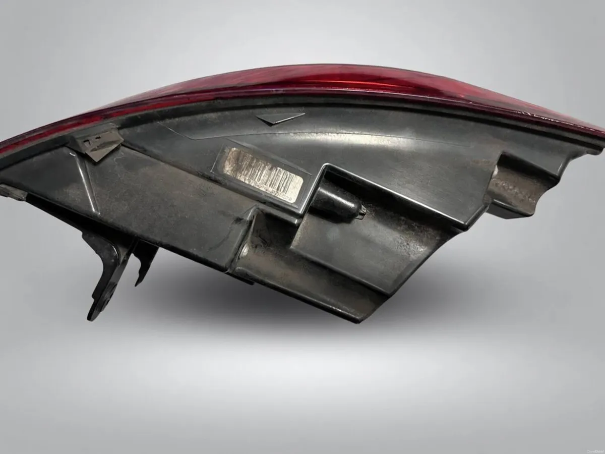 Vauxhall Insignia 2012 - Image 2