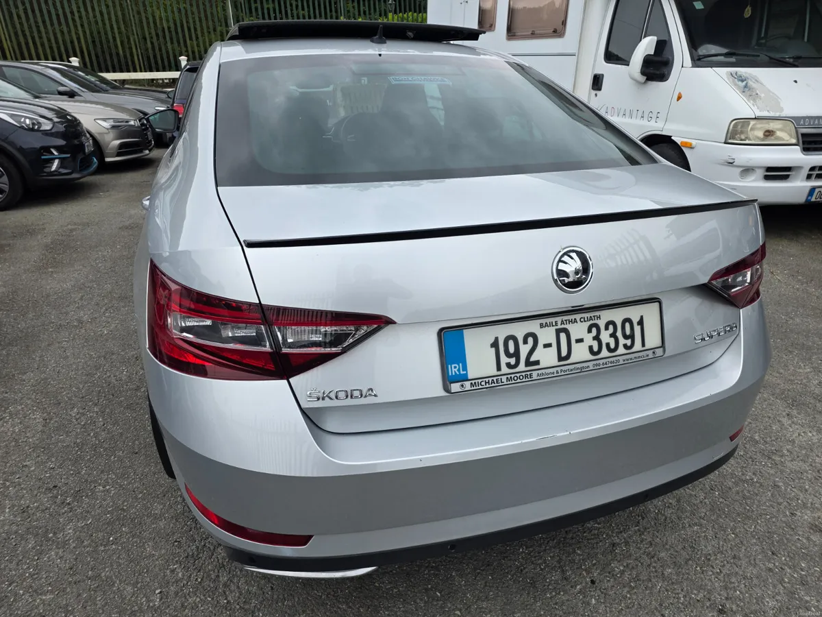 Skoda Superb 2019 Sport-Line Panoramic  Sunroof - Image 6