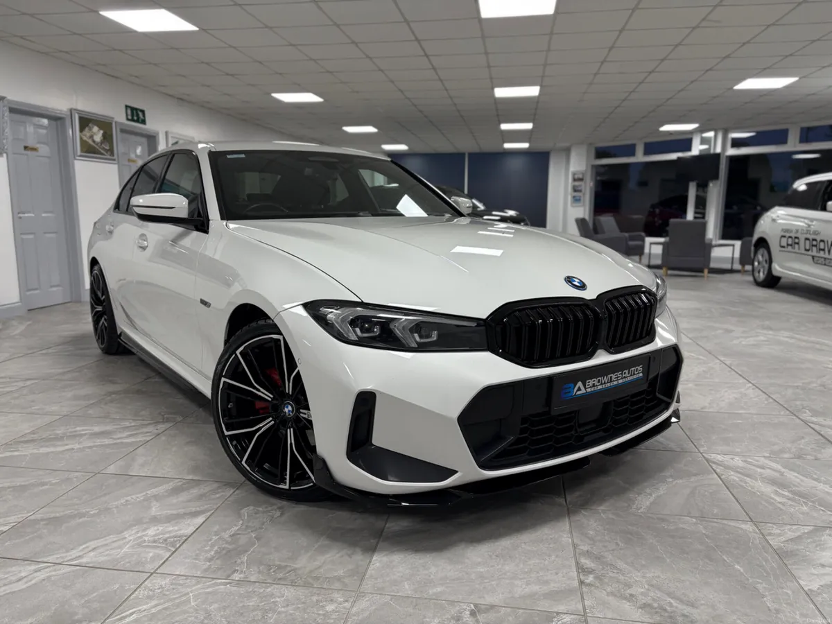 2023 BMW 3-Series 330E M-Sport LCI Automatic - Image 4
