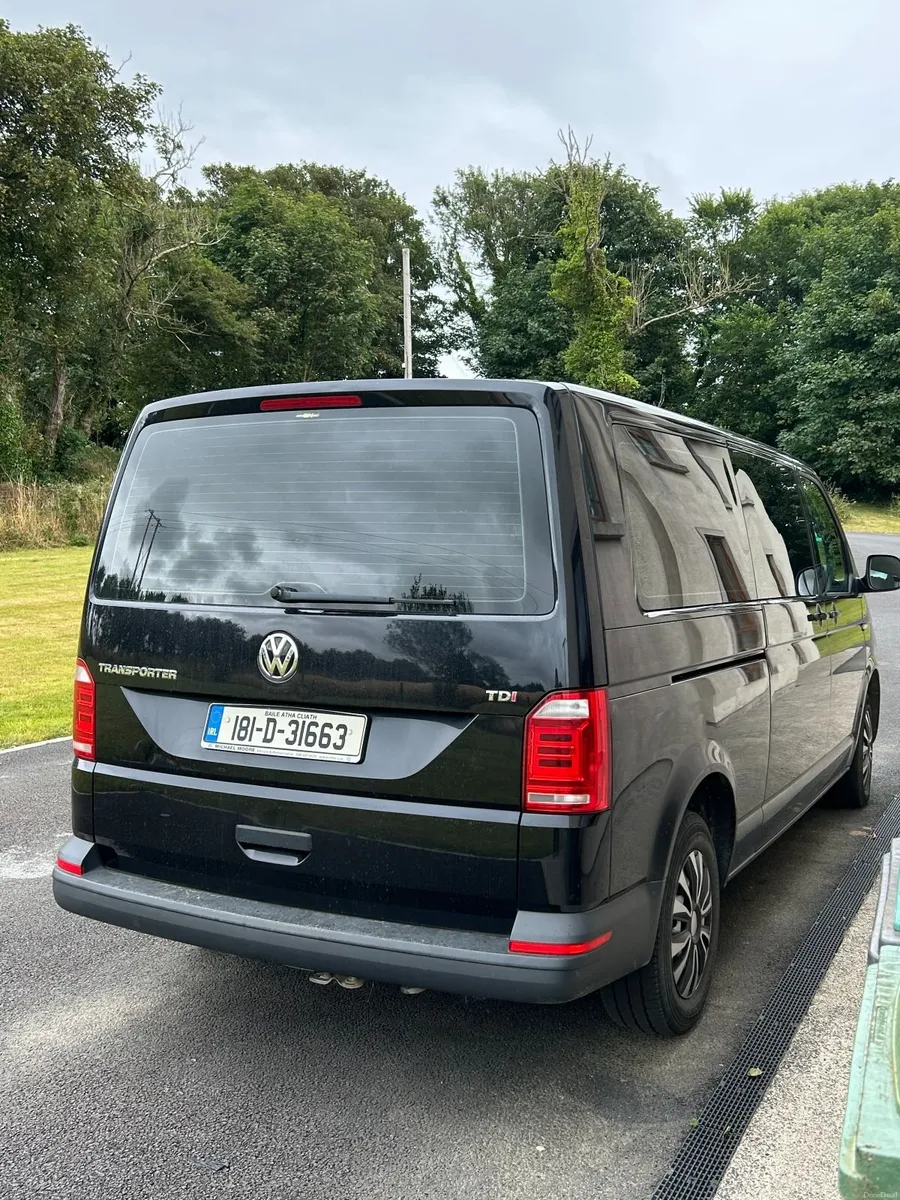 Volkswagen Caravelle / Shuttle 9 Seater 2018 - Image 4