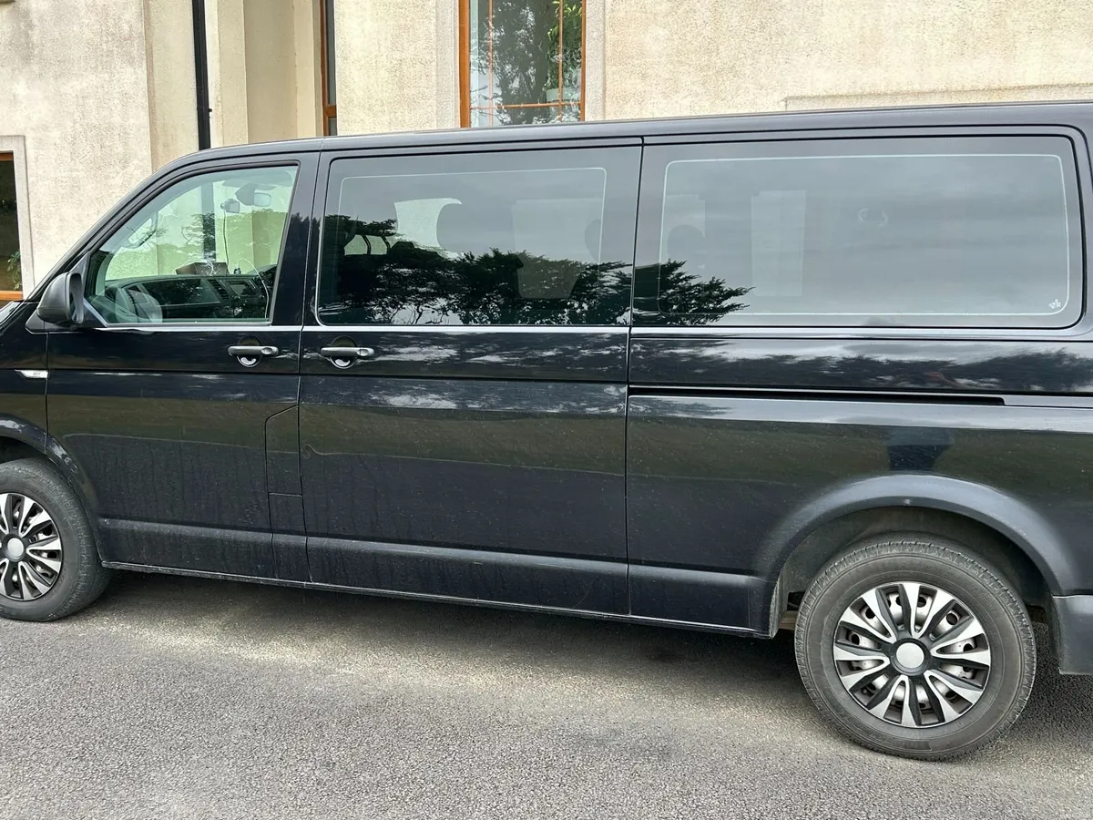 Volkswagen Caravelle / Shuttle 9 Seater 2018 - Image 6