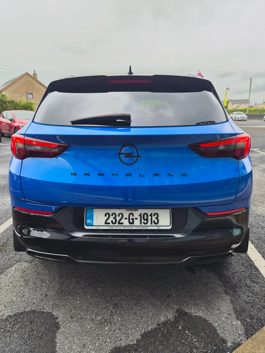 Opel Grandland X 2023 1.2L Petrol Manual - Image 4