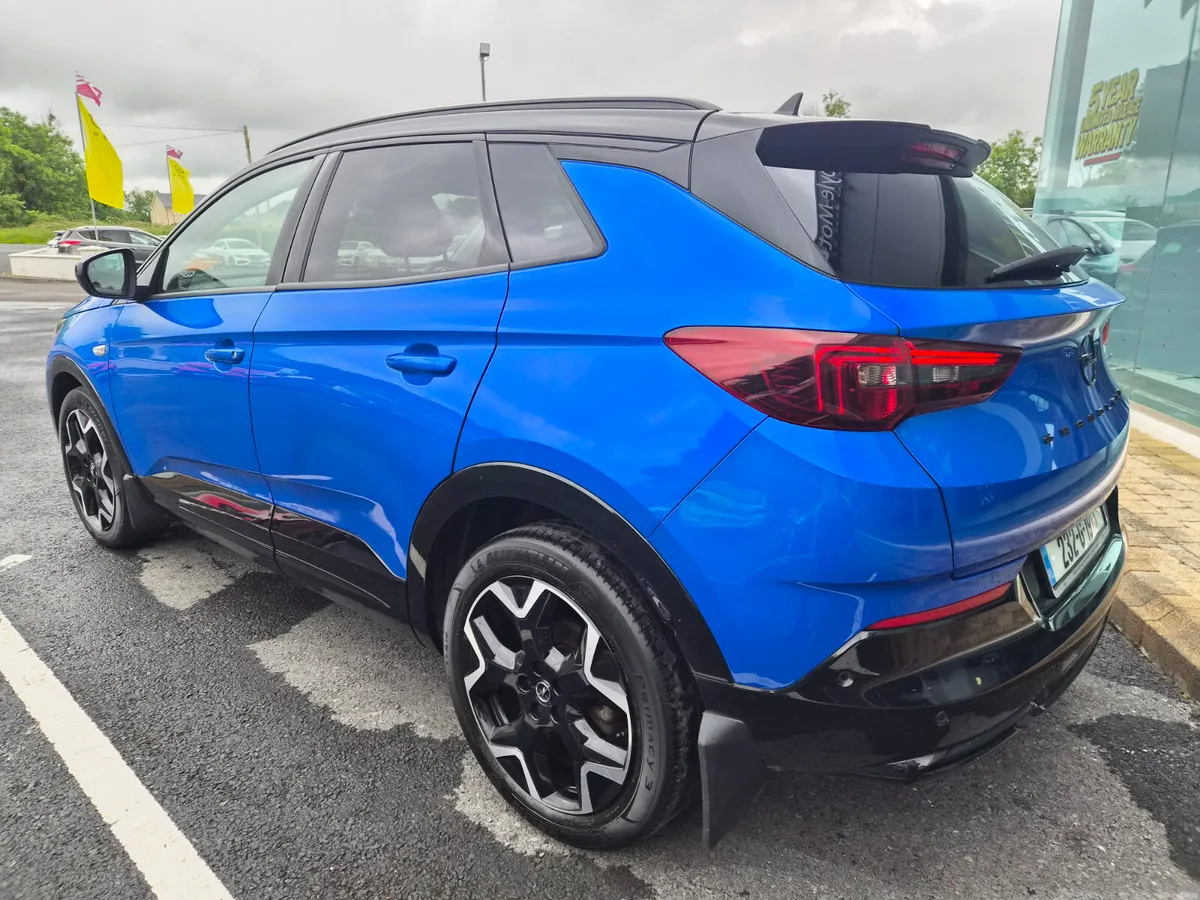 Opel Grandland X 2023 1.2L Petrol Manual - Image 6