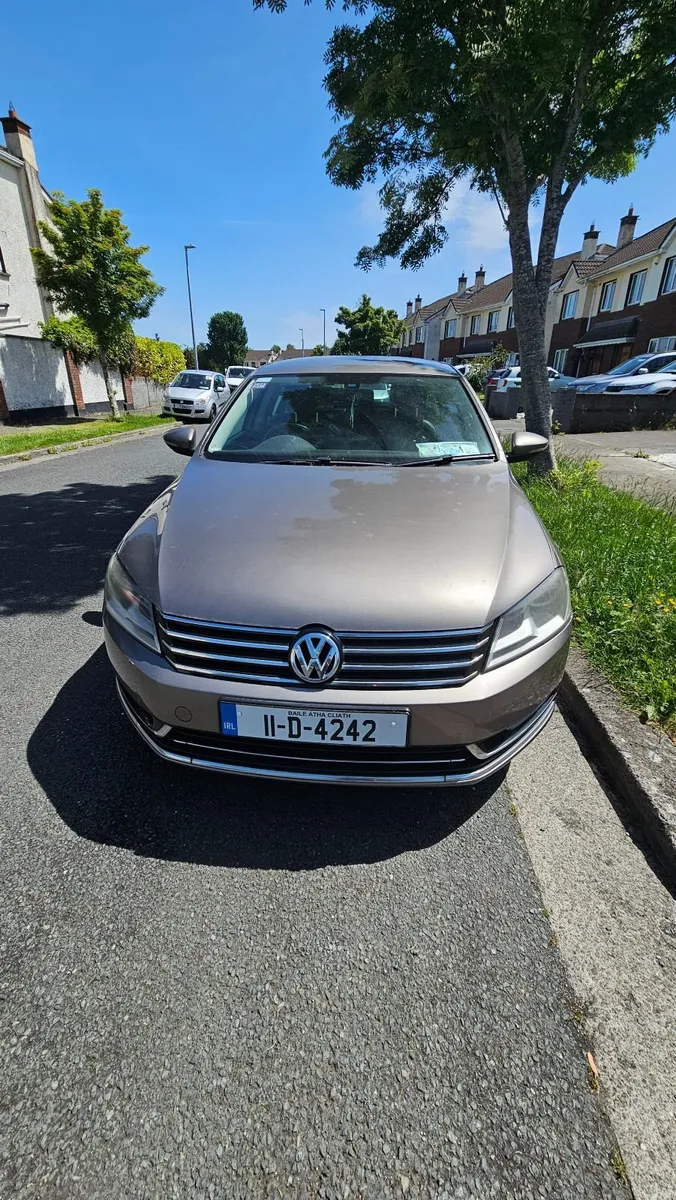 Volkswagen Passat 2011 - Image 1