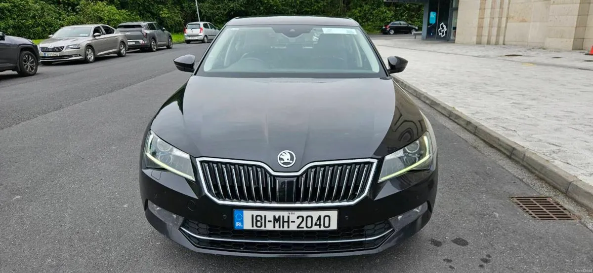 SKODA SUPERB - Image 2