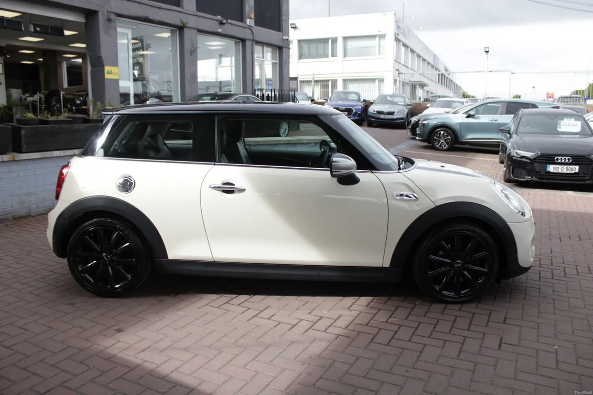 2017 MINI COOPER SD 3DR HATCHBACK 2.0 AUTO - Image 3