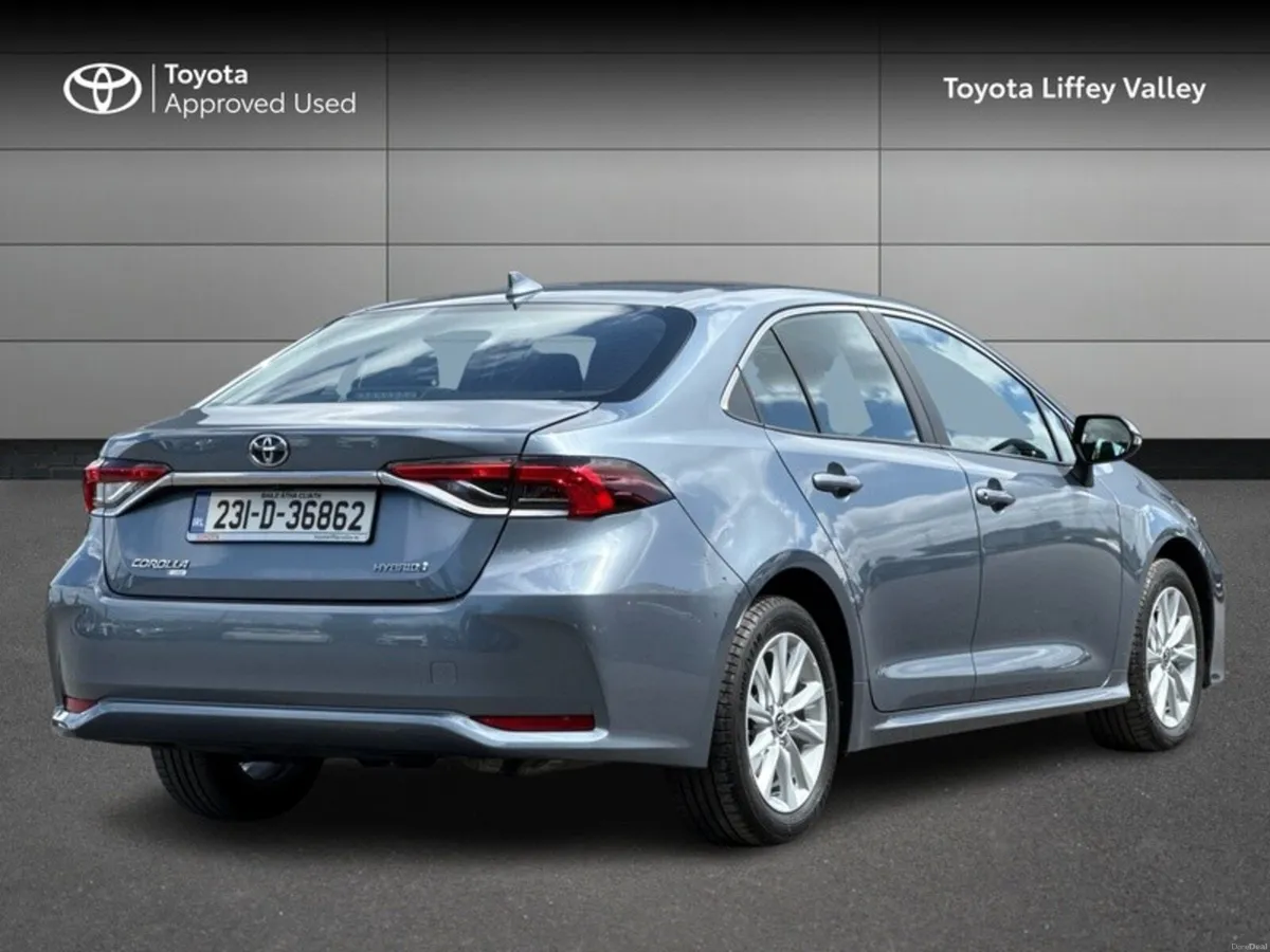 Toyota Corolla COROLLA HYBRID LUNA  SALOON - Image 2