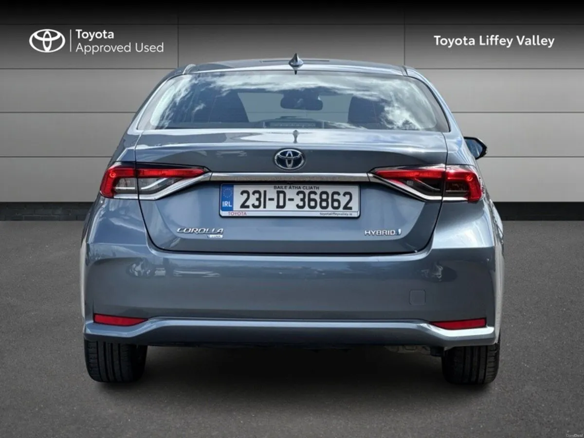 Toyota Corolla COROLLA HYBRID LUNA  SALOON - Image 4