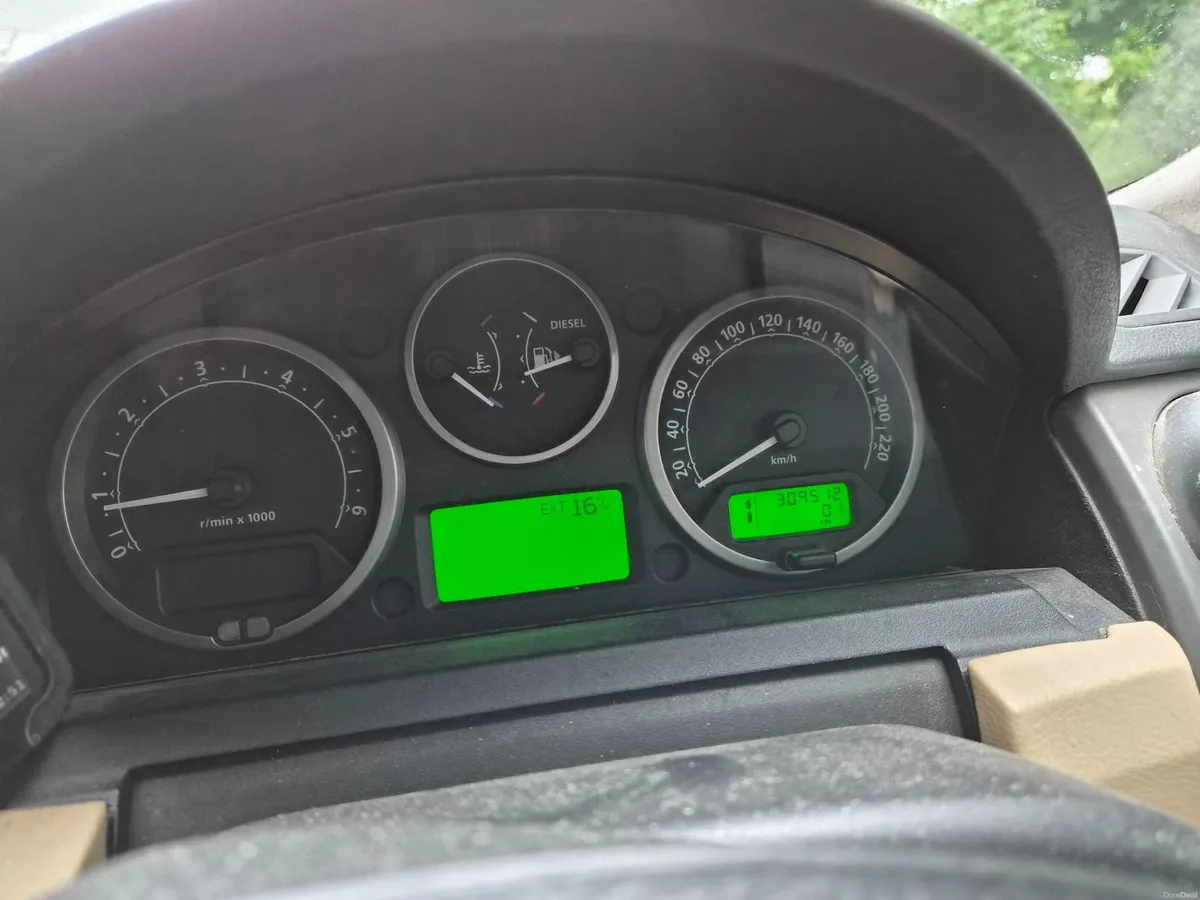 Land Rover Discovery 2006 - Image 4