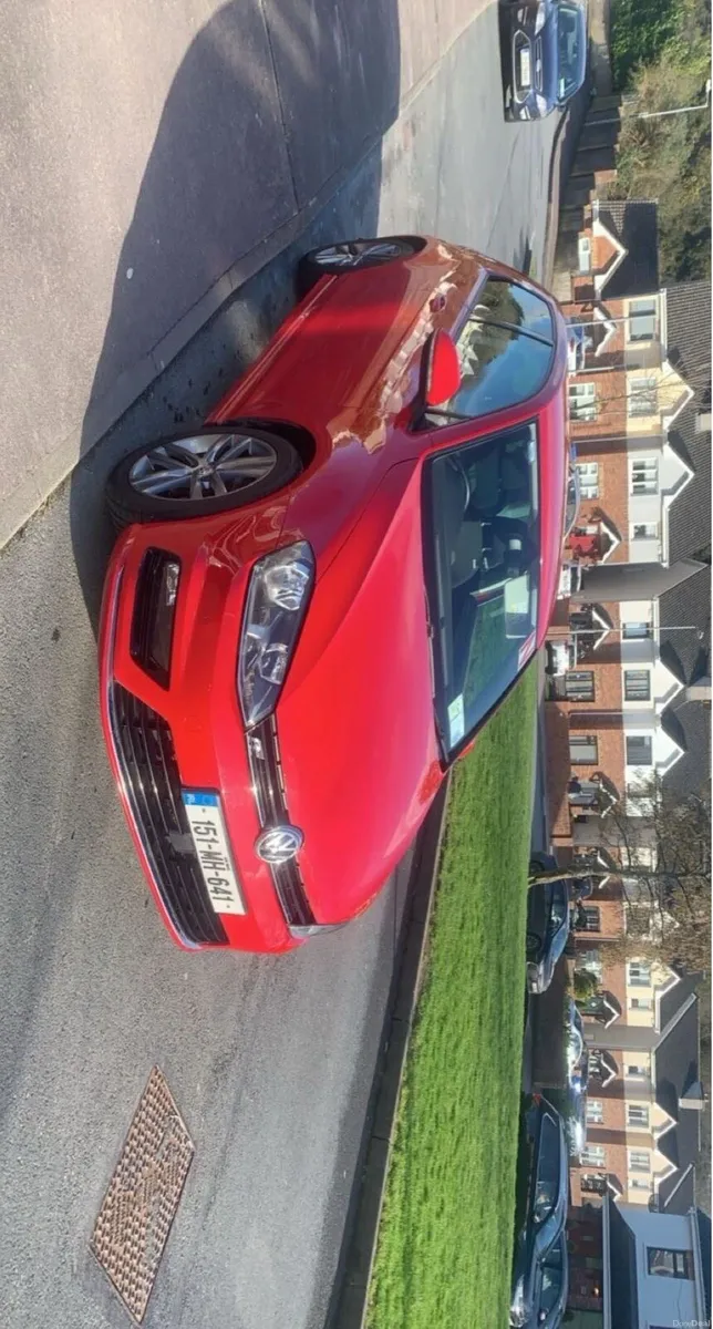 2015 Volkswagen Golf R-line 1.2 TSI Bluemotion - Image 2