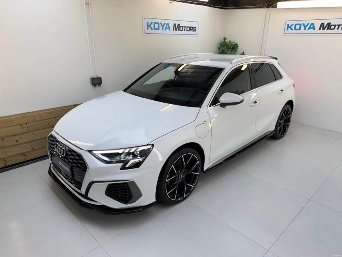 Audi A3 1.4 40 TFSI-E S-LINE SPORTBACK 204 BHP PET - Image 2