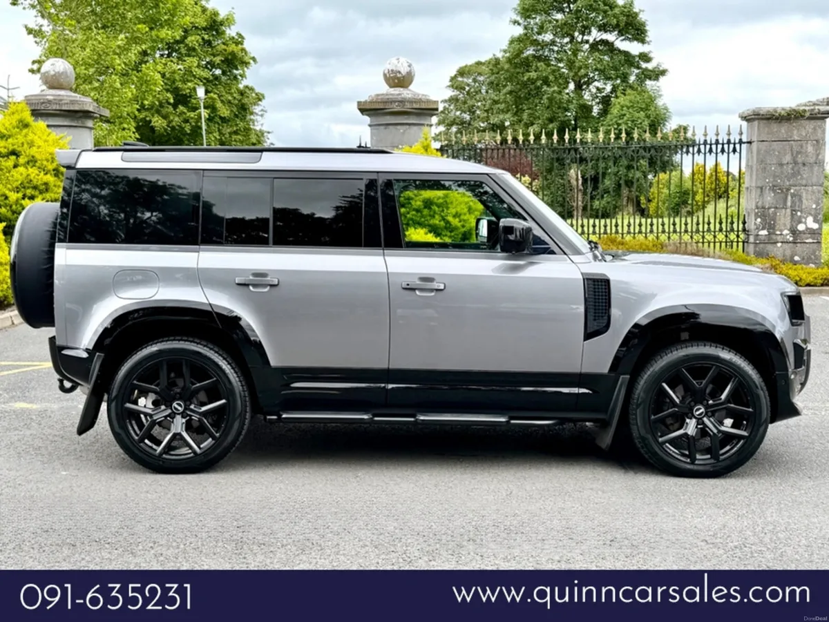 Land Rover Defender 110 3.0d 3 SEATER COMMERCIAL== - Image 2