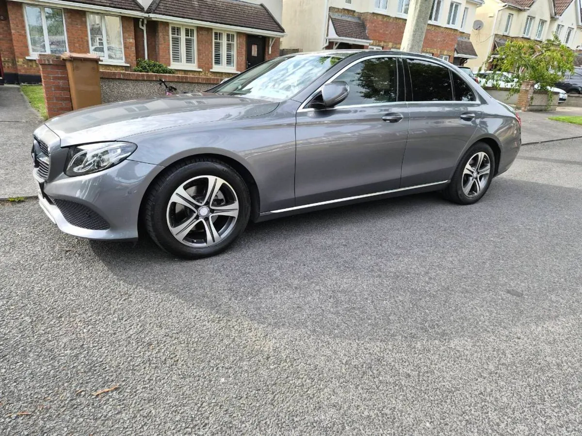 Mercedes Benz E230 Avangarde - Image 2