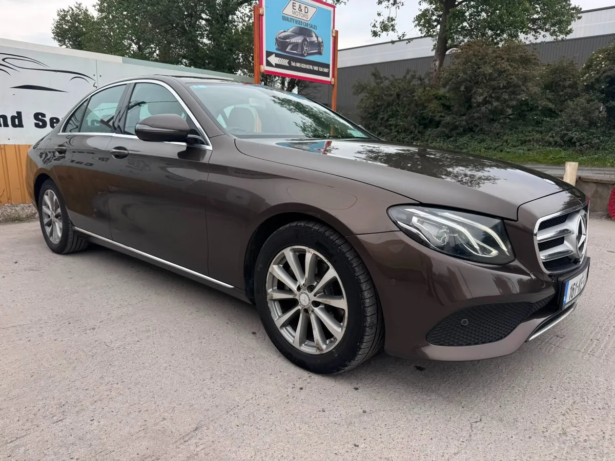 2016 Mercedes E 220 D AVANTGARDE Auto - Image 4