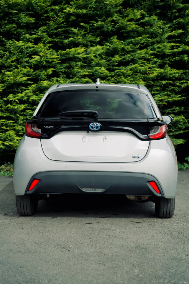 Toyota Yaris 1.5 Hybrid 2020 - Image 4