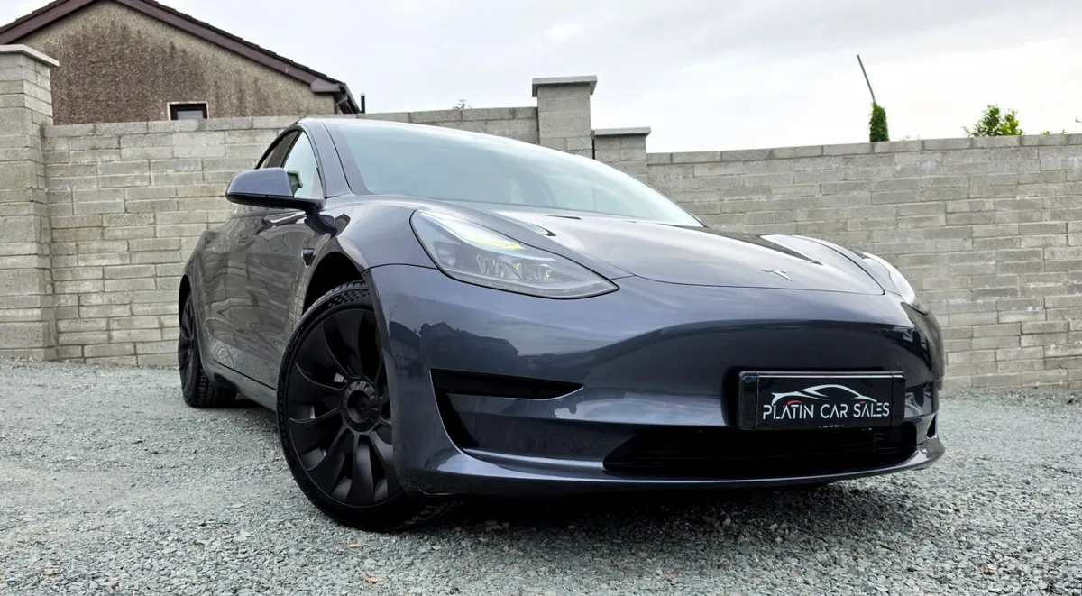 🔥 2022 Tesla Model 3 RWD - Image 3