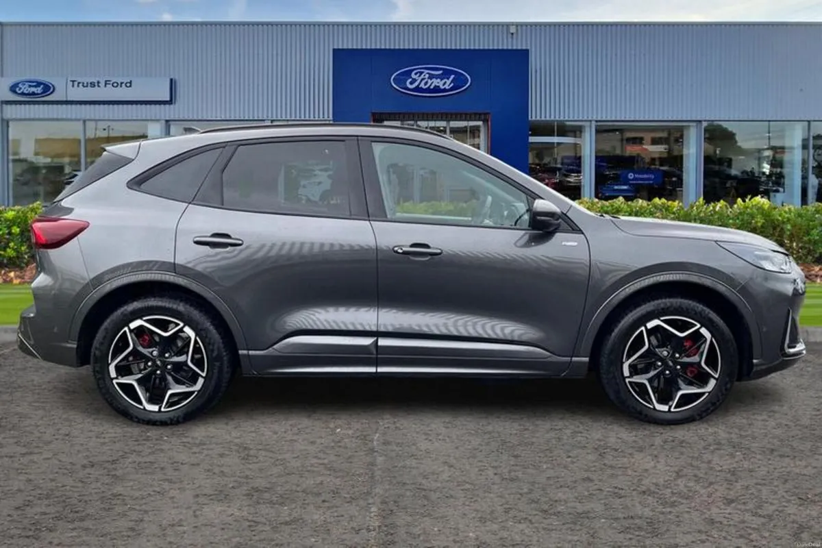 Ford Kuga ST-Line X - Image 3