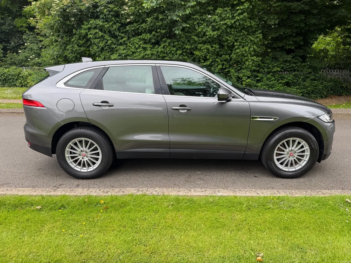 Jaguar F Pace 3.0 AWD. ‘Very low Miles’ - Image 2