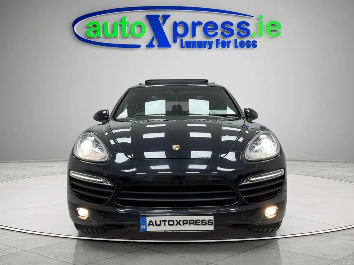 Porsche Cayenne 3.0 Diesel, Panoramic roof, Bose S - Image 3