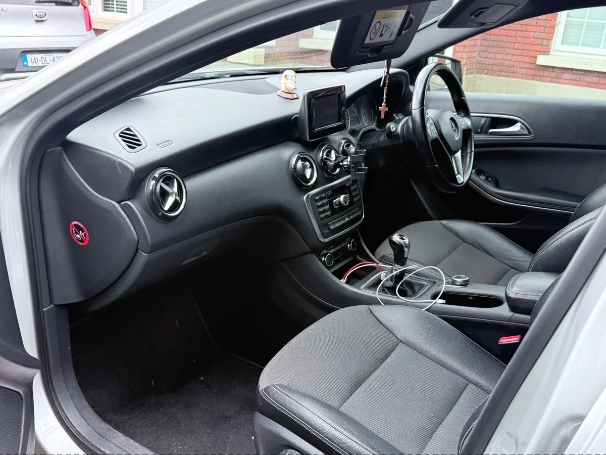 Mercedes-Benz A-Class 2014 - Image 4