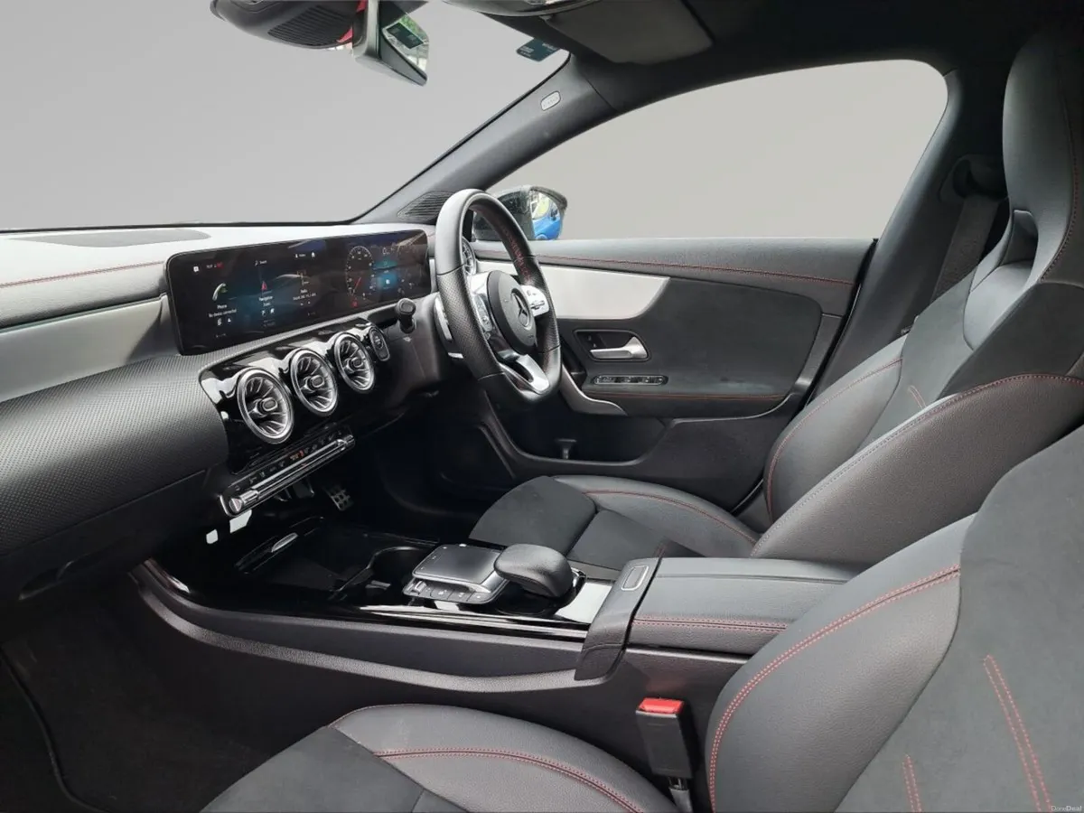 Mercedes-Benz CLA 250 Amg Line Premium 8G-DCT Auto - Image 4
