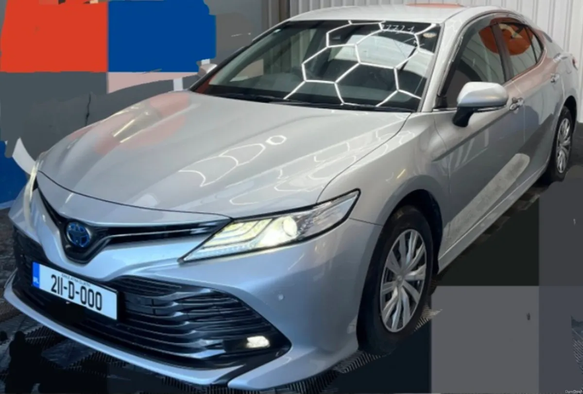 TOYOTA CAMRY 2021 LOW MILEAGE ONLY 31000KMS - Image 3