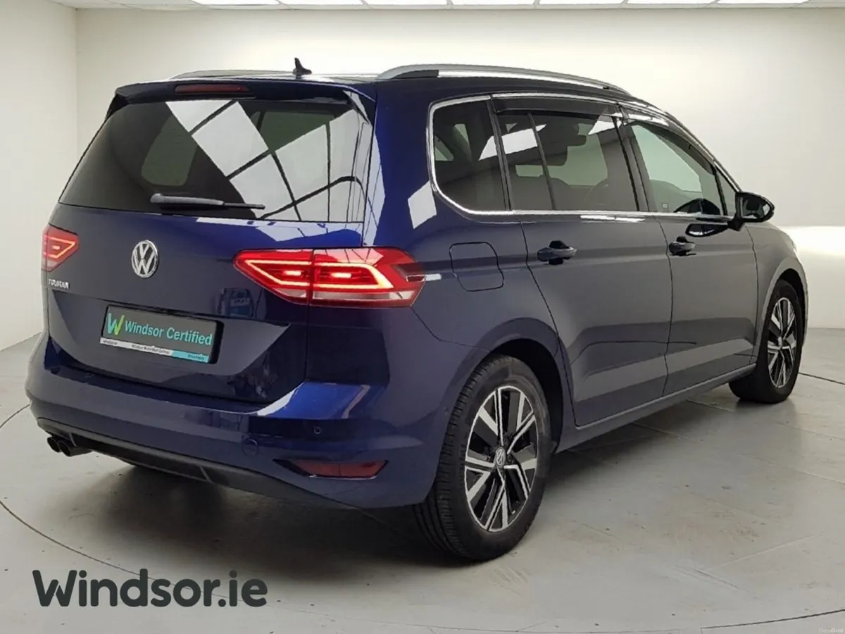 Volkswagen Touran TSi High-Line Auto - Image 4