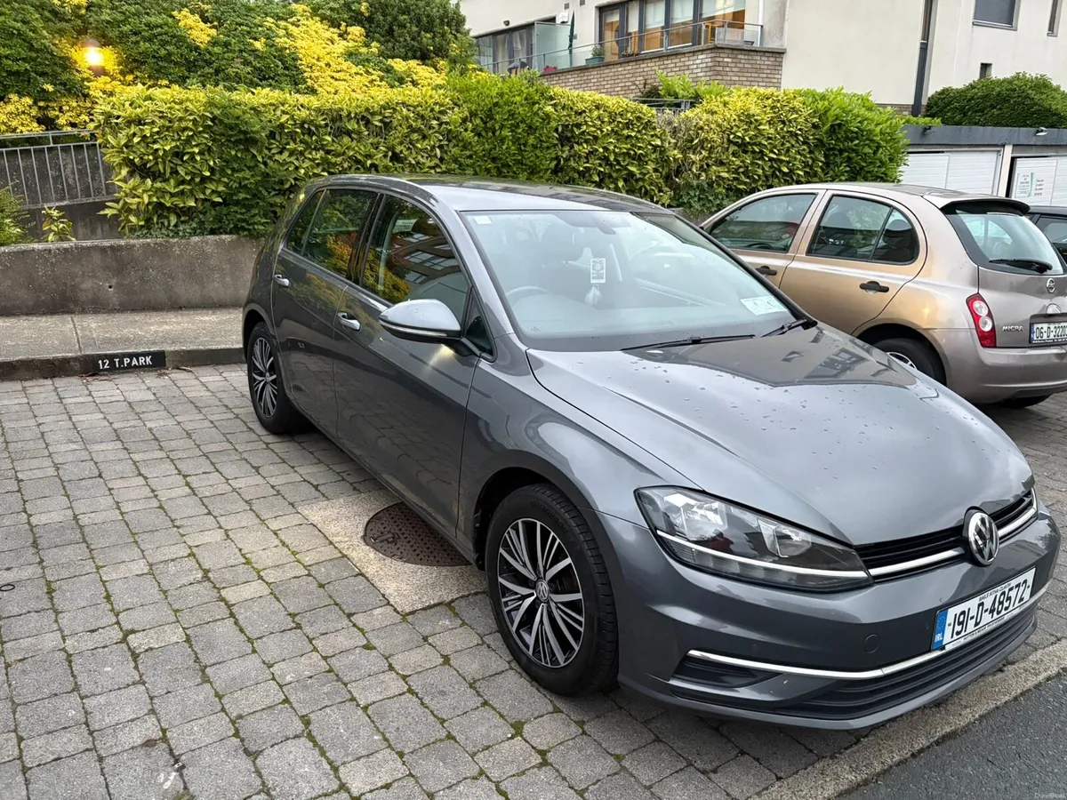 2019 Volkswagen Golf - Image 3