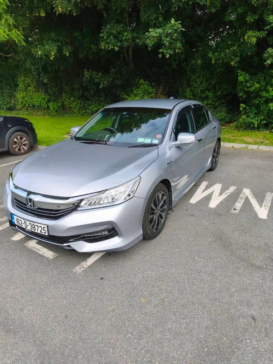Honda Accord Hybrid EX - Image 2
