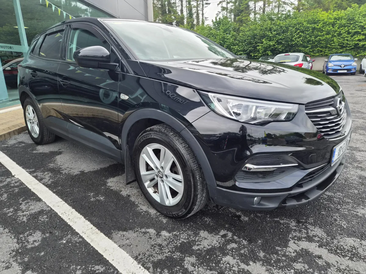 Opel Grandland X SC 1.2L Petrol Manual - Image 2