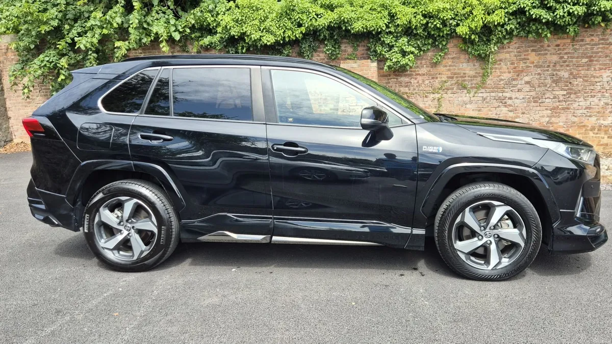 2021 Toyota RAV4 Plug-in Hybrid G"Z" AWD High Spec - Image 5