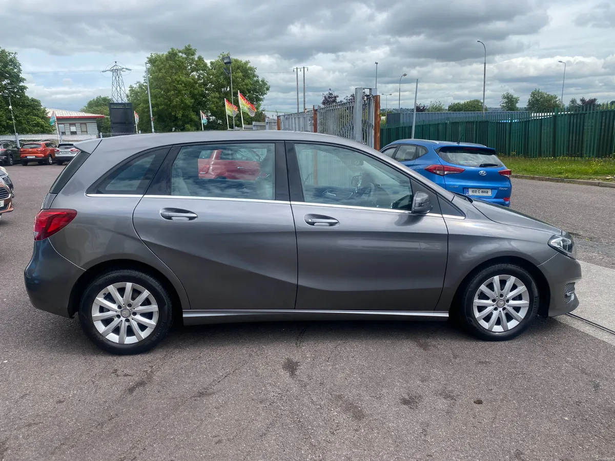 Mercedes-Benz B-Class 2016 - Image 4
