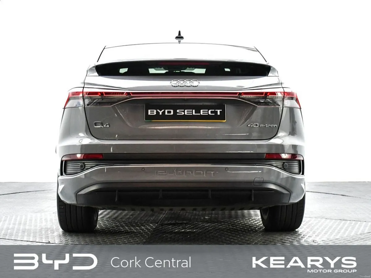 Audi Q4 e-tron Edition 1 - 40 204 Electric 82kWh A - Image 3
